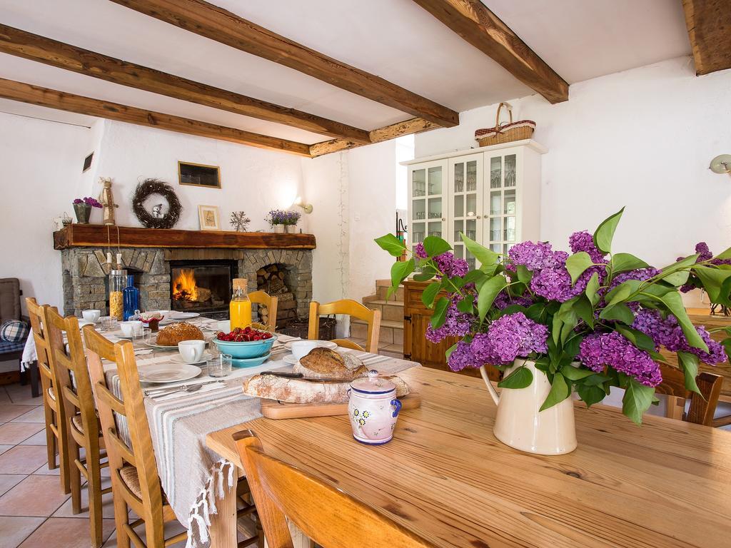 Gite-Auberge De Montvilliers Эм Экстерьер фото