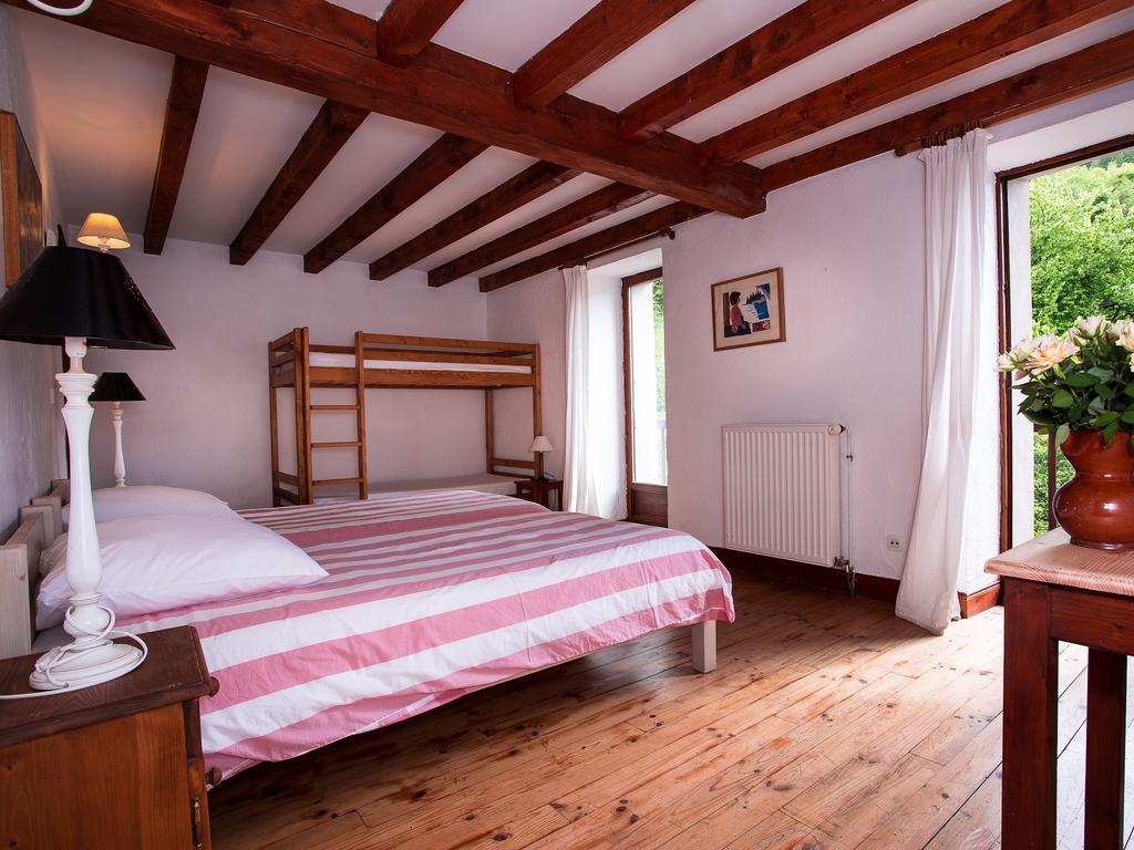 Gite-Auberge De Montvilliers Эм Экстерьер фото